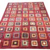 Grand tapis moderne carré fond rouge