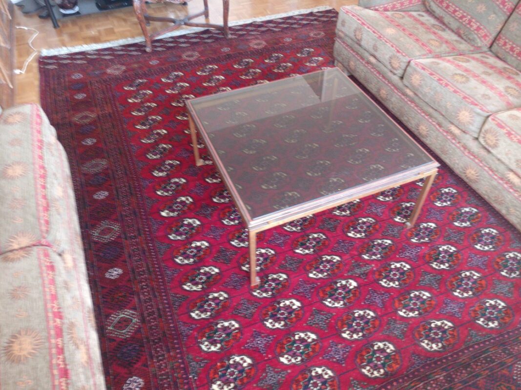 Structurer un salon classique avec un tapis Boukhara ancien 1