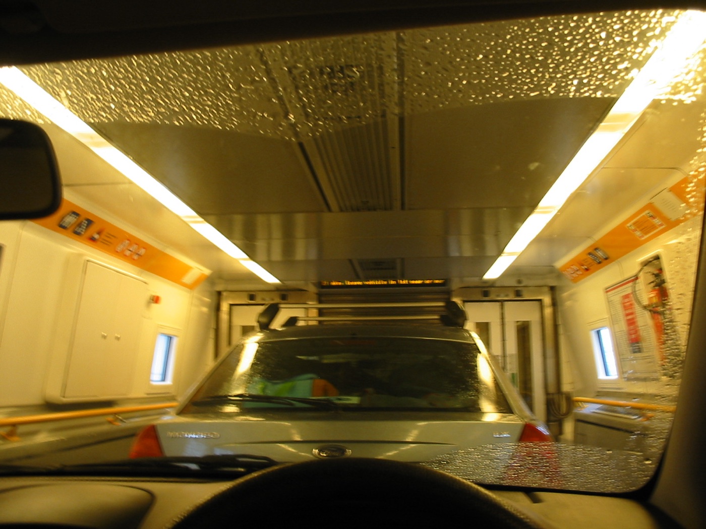 Intérieur de la navette du tunnel sous la Manche